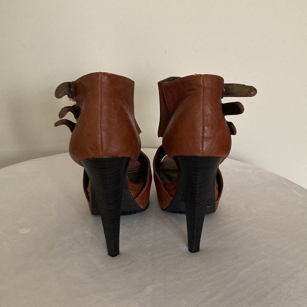 Qupid Ankle shoe heels Size 7 - Picture 2 of 4